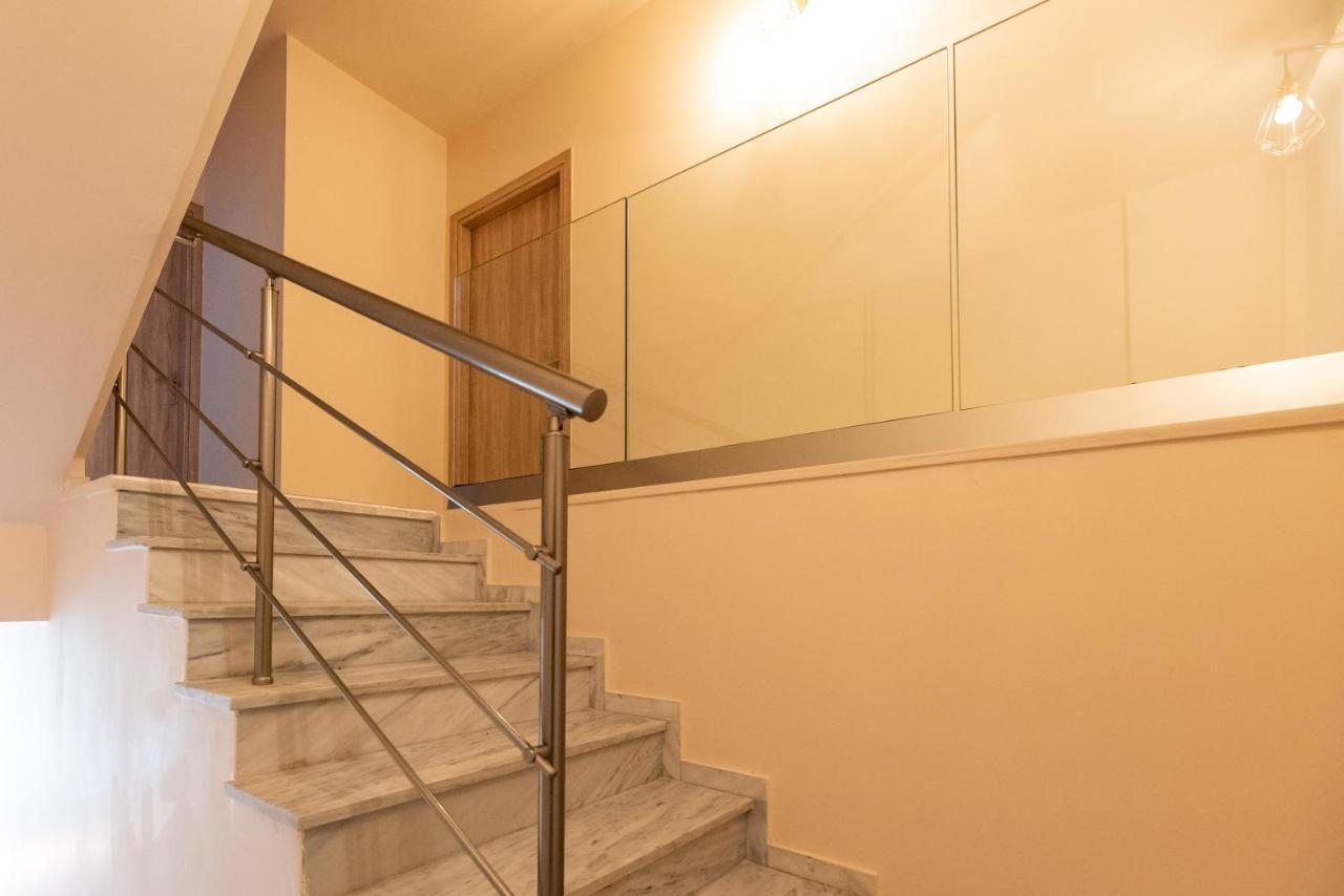Mini Near Athen's Airport Free Shuttle From And To Athen's Airport Hotel Spata (East Attica)